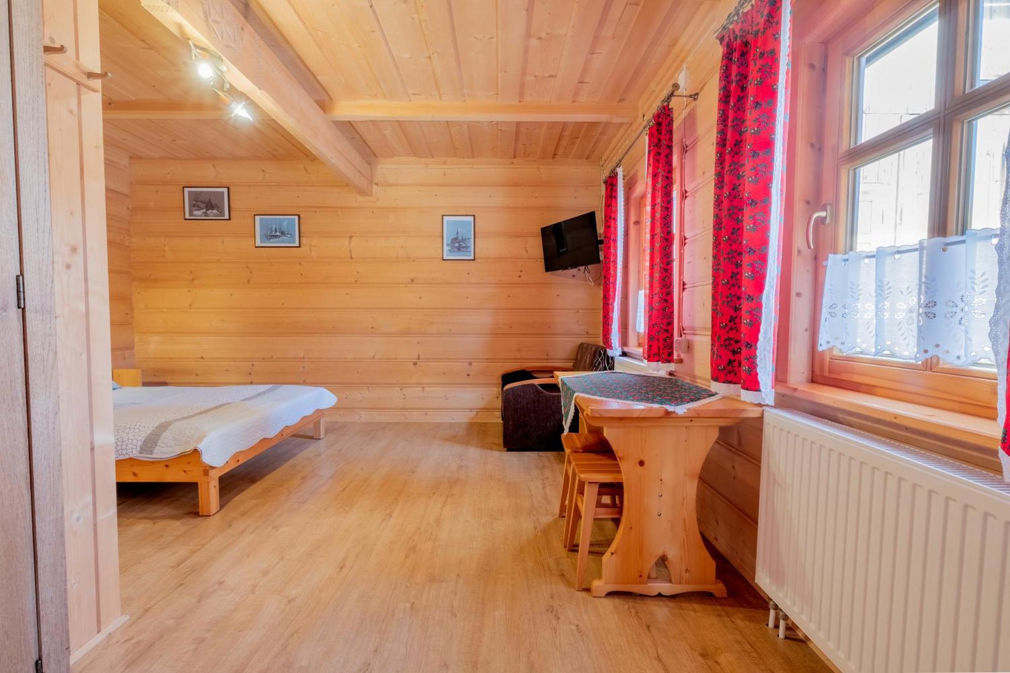 Domek Goralski Na Pastwisku Ciche Male Exterior photo